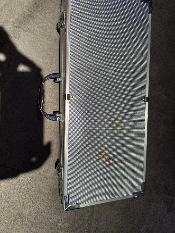 Maletín lleno de tarjetas deportivas (alrededor de 800 tarjetas) Foto 2 de 3