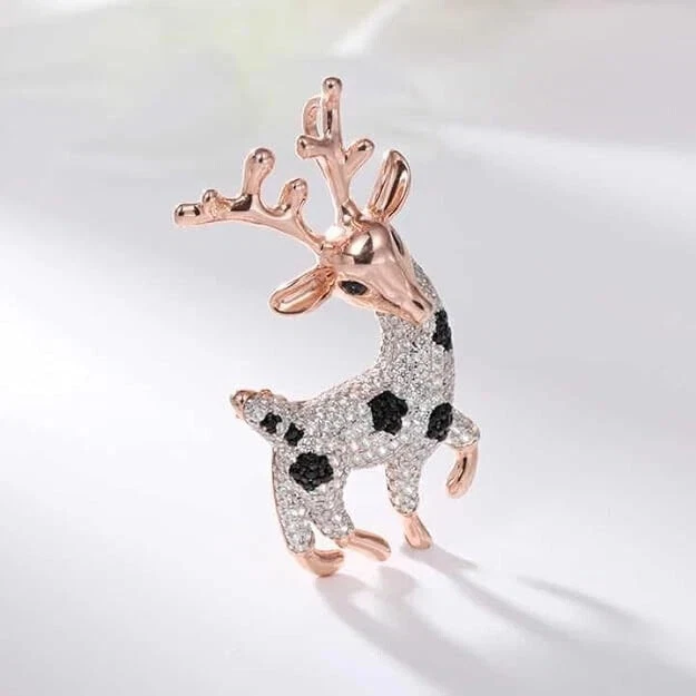 Broche prendedor redondo de oro rosa de 14 k con dije de ciervo y diamante negro simulado de 2 quilates Foto 3 de 4