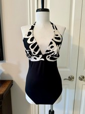 VENUS Women  s 1 Pc Swimsuit - Sz 10, Black  White EUC 