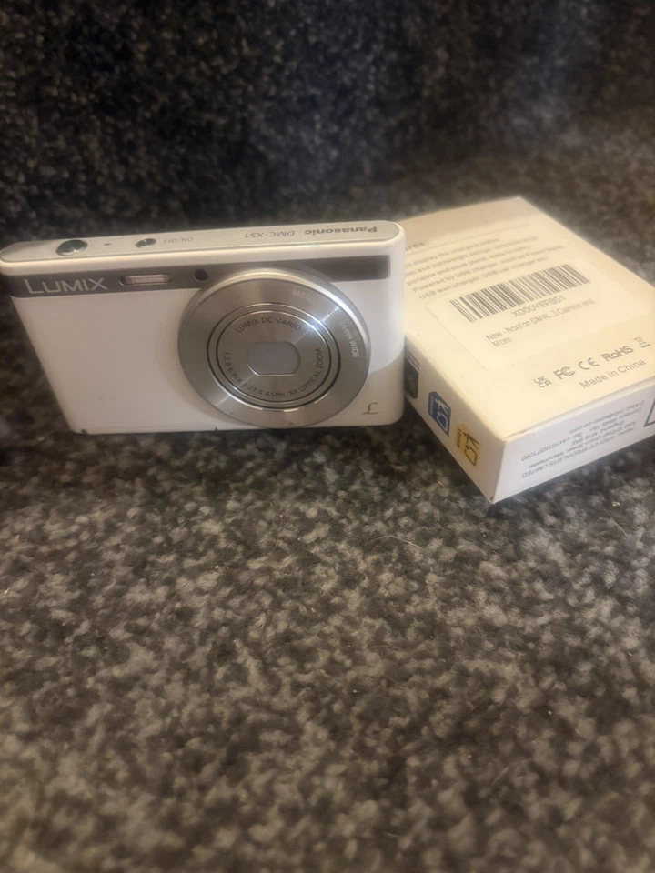 Panasonic Lumix DMC-XS1, photo 2 of 3