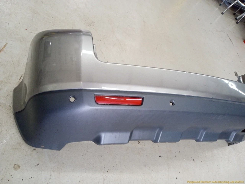 Land Rover LR2 Rear Bumper Cover Gray Fits 2008-2015 08 09 10 11 12 13 14 15 Foto 3 de 4