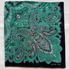 VTG Bandana Green Paisley Damask Pattern Handkerchief Kerchief Black Cotton 19"