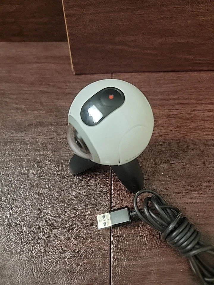 Samsung Gear 360 Degree Camera SM-C200 White Tested Working / With Battery - Image 4 of 4