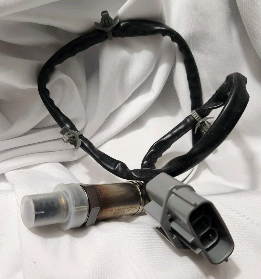 BRAND NEW  BOSCH 13504 Oxygen Sensor fits 2000 Nissan Maxima 3.0L-V6