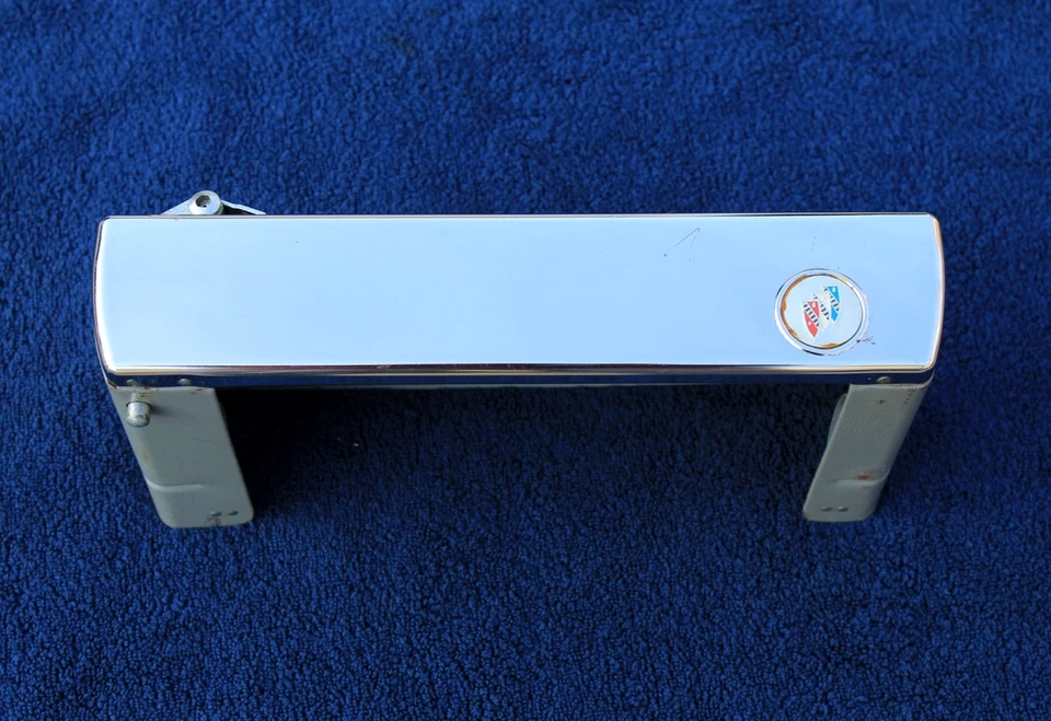 Dispensador de pañuelos Kleenex vintage para servicio automático Buick debajo del tablero accesorio dispensador Foto 3 de 4