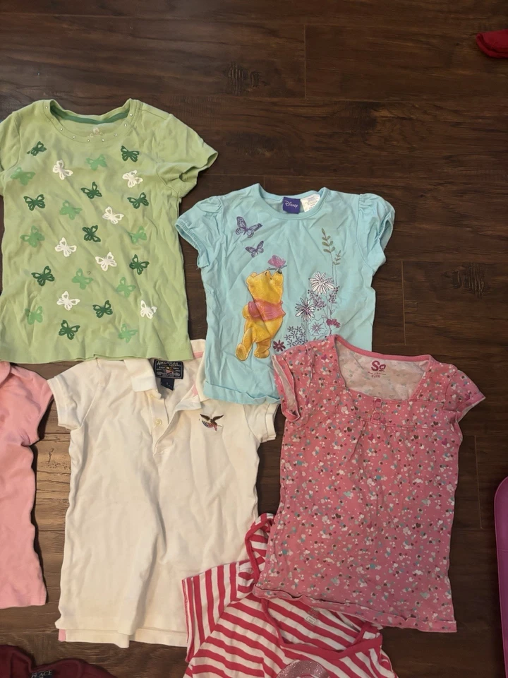 LOT OF 2000s LITTLE GIRL SHORT SLEEVE TOPS - Image 4 of 4