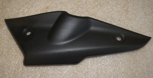 BMW 1200 R NINE T R9T 14-15 VERKLEIDUNG DROSSELKLAPPENSTUTZEN LI