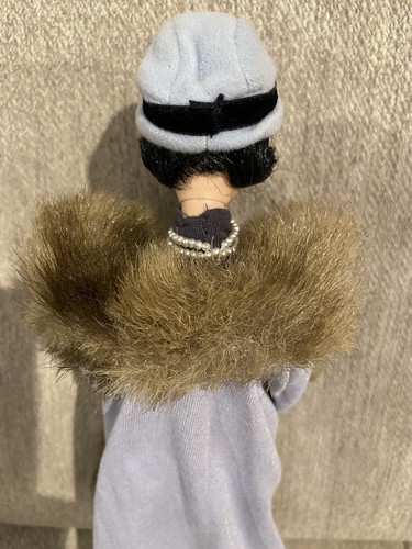 Vintage Barbie Doll - Society Hound Collection, Greyhound - 2000 Collectible EUC - Picture 10 of 12