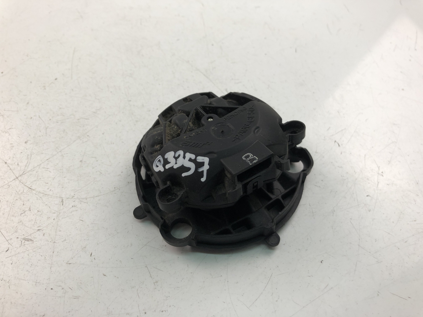 Q3357 RENAULT Wing mirror control unit 1456300 | eBay 