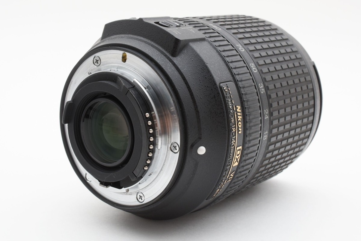 Nikon AF-S DX Nikkor 18-140mm F/3.5-5.6 G ED VR Lens w/hood [Exc