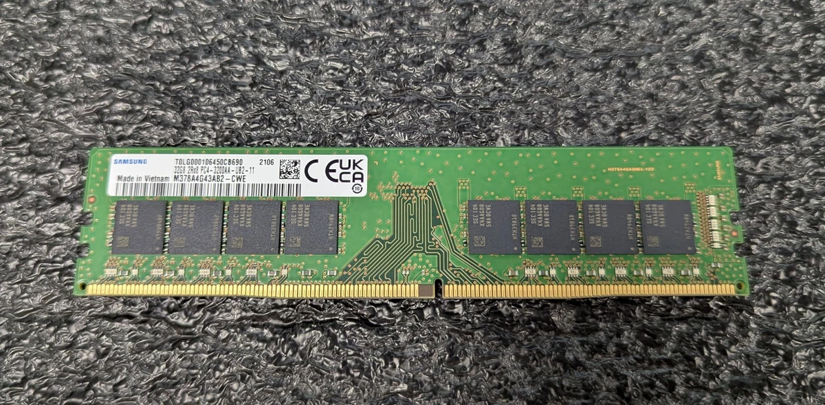 メモリー Samsung 32GB DDR4 SDRAM PC4-21300/8GBx4 Samsung 32GB DDR4