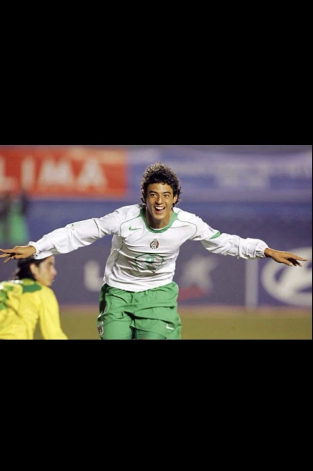 Футболка чемпионов чемпионата мира Мексики U17 Carlos Vela с длинным рукавом размер L - Изображение 4 из 4