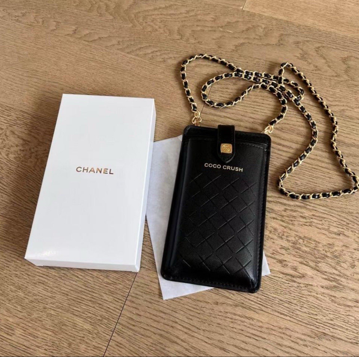 CHANEL COCO CRUSH スマホショルダーバッグ ブラック Auth CHANEL Coco Crush Limited Edition Black Leather Smartphone