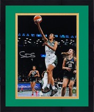 Framed Skylar Diggins-Smith Seattle Storm Signed 8x10 Layup vs. Liberty Photo