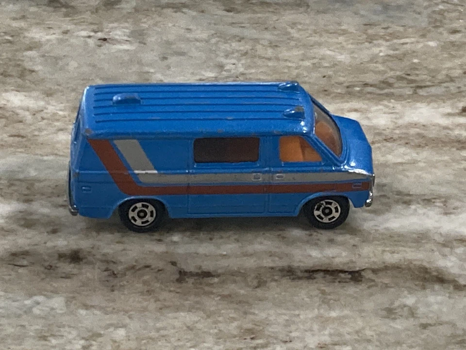 De colección Tomica Chevrolet Chevy Van F22 1977 Tomy Diecast Van Hecho en Japón 803 Foto 2 de 4