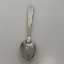 Unbranded Stainless Steel Fruit Grapefruit Serrated Spoon 5 7/8"