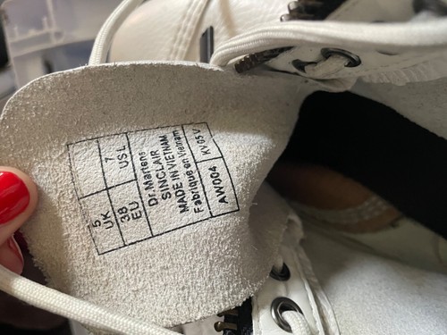 Doc Martens Sinclair Women's Size 7 Milled Nappa Leather Boots Black Zip Lace Up - Picture 5 of 5