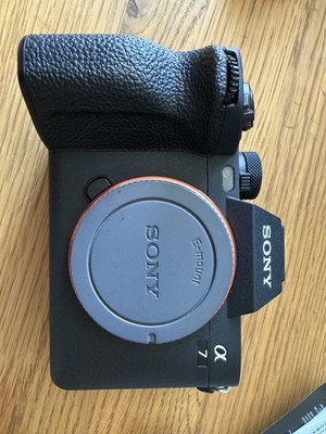 Sony Alpha 7 IV (A7IV / ILCE-7M4) Body   Wie NEU   Nur 5.393 Auslösungen