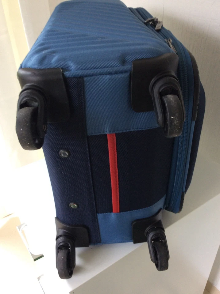 Nautica Spinner Suitcase Travel Luggage Lightweight 23" H × 13.5” W × 9"-11” D - Image 3 of 4