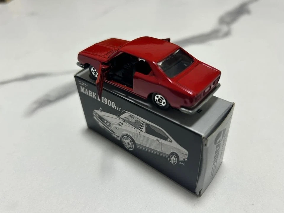 【Tomica】TAM 原装丰田 Corona MARK II 1900HT 红色压铸汽车日本制造 — 第 4/4 张图片