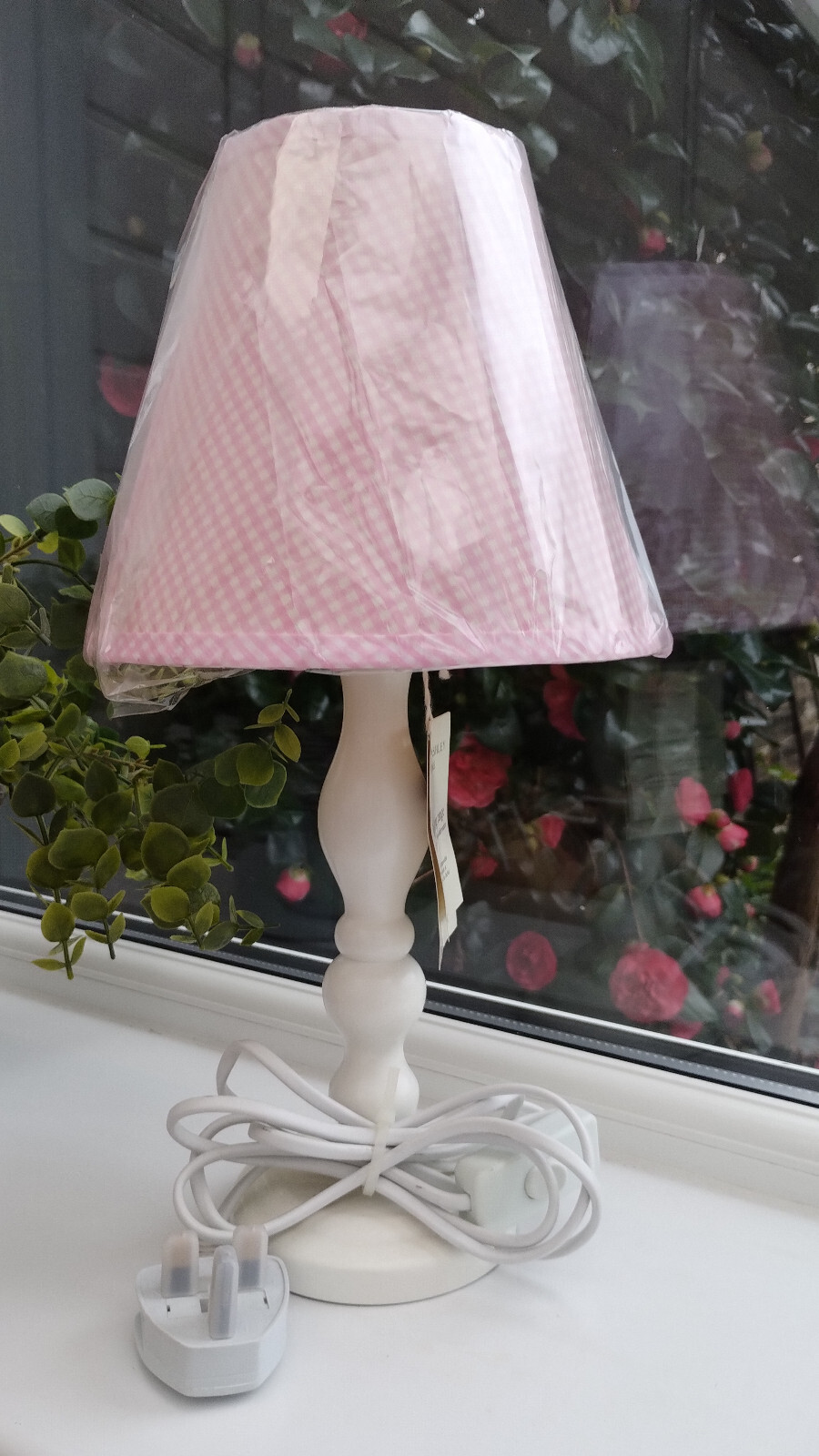 LAURA ASHLEY PINK GINGHAM WITH WHITE BASE LAMP eBay