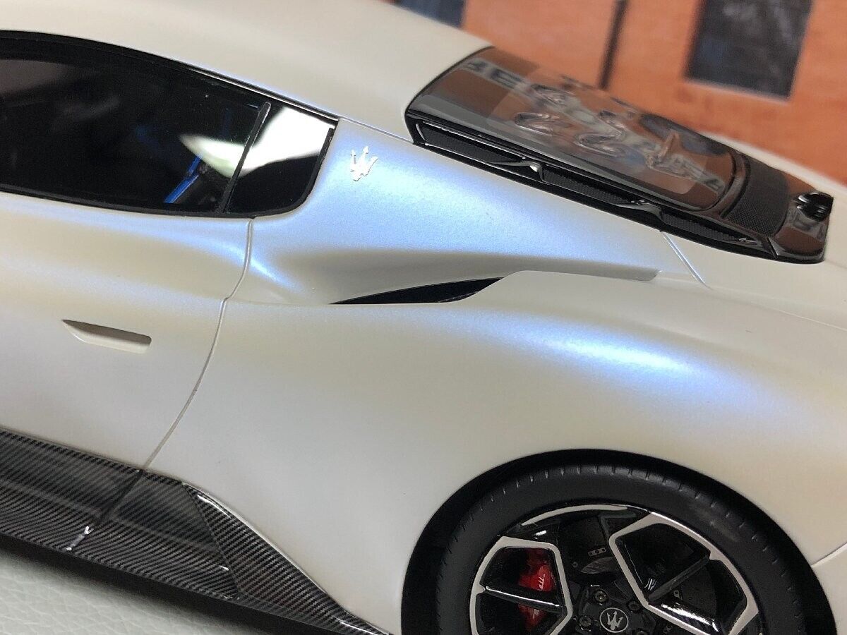 1/18 BBR Maserati MC20 Bold White From Japan P18191A1-21 1/18 BBR Maserati MC20 Bold White From Japan P18191A1-21