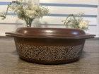 Vintage Pyrex Woodland Brown Casserole Dish 2.5L White Floral W/Lid Corning 045