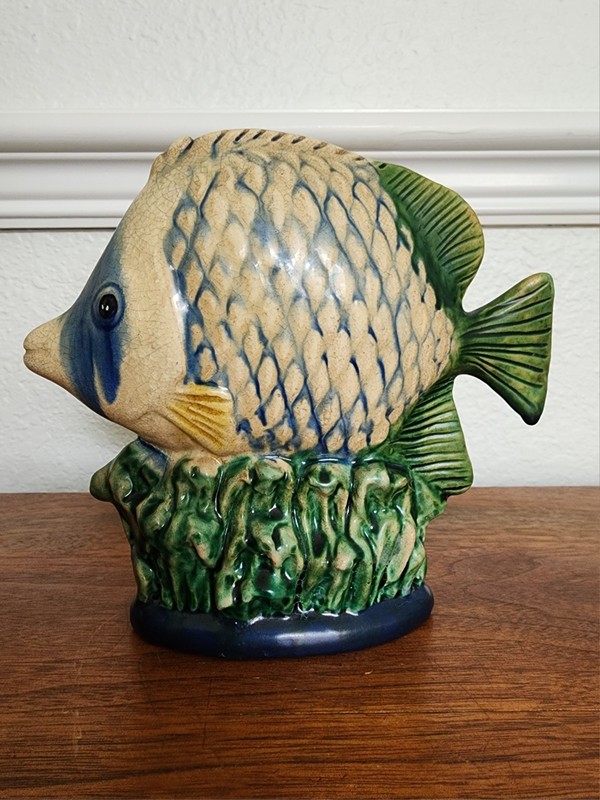 Vintage Ceramic Hand Painted Angel Fish Figurine Floating On Seafloor 6.25H 