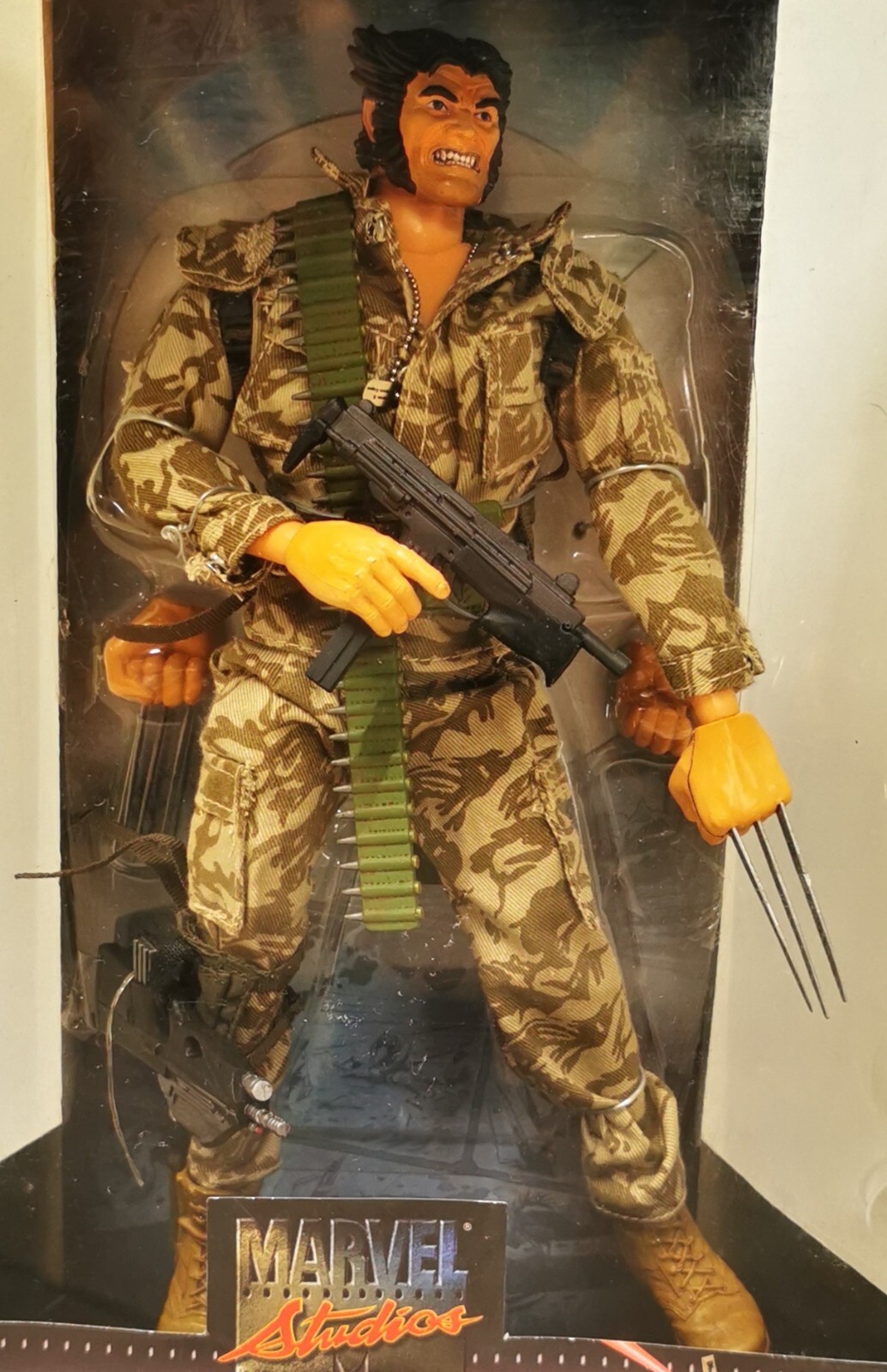 Wolverine 31 cm jouet de collection Marvel 2002 pour exposition