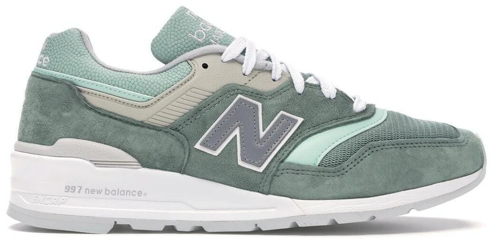 New Balance 997 Light Green