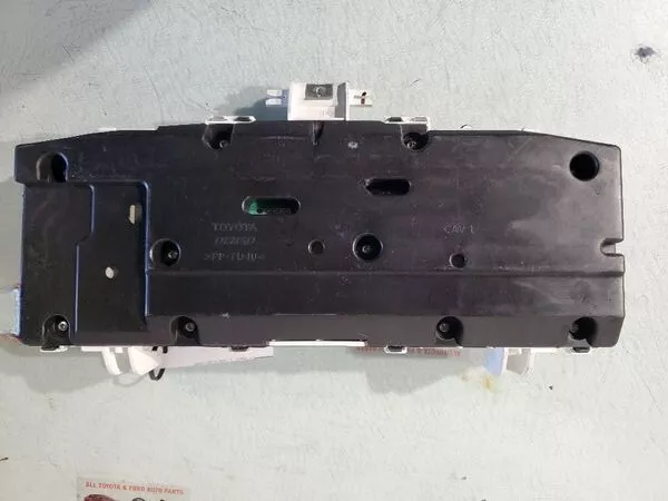 2004-2007 Toyota Corolla S Model MPH Speedometer Gauge Cluster OEM - Image 2 of 4