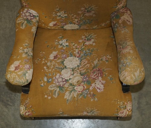 SUPER RARE ANTIQUE VICTORIAN AESTHETIC MOVEMENT ARMCHAIR WITH GRAND TOUR PLAQUES - Picture 5 of 20