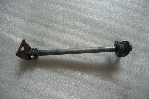 1. Suzuki GSX 750 F GR78A Steckachse Hinten Radachse Axle Hinterradachse