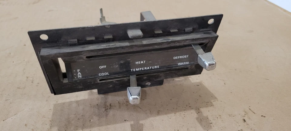 1969-70 MERMERCURY COUGAR XR7 FORD MUSTANG GT ПОЛКА ЭЛЕМЕНТЫ УПРАВЛЕНИЯ ОБОГРЕВАТЕЛЕМ БЕЗ A/C FOMOCO - Изображение 3 из 4