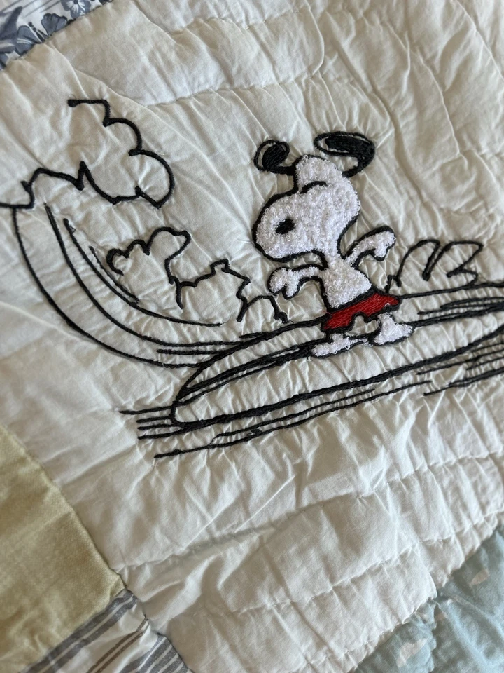 Pottery Barn Kids Snoopy Surf TWIN Quilt NWT OPEN BOX READ - Image 3 of 4