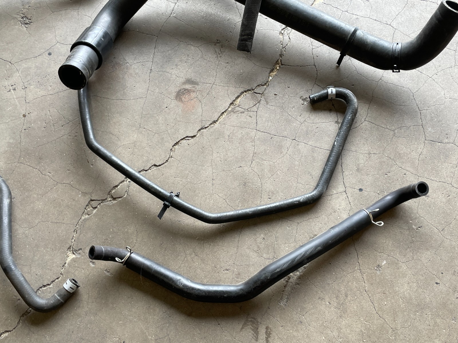 10 11 12 13 14 Lotus Evora Water Valve Heater Hose Tube Pipe 3.5L 1612 OEM
