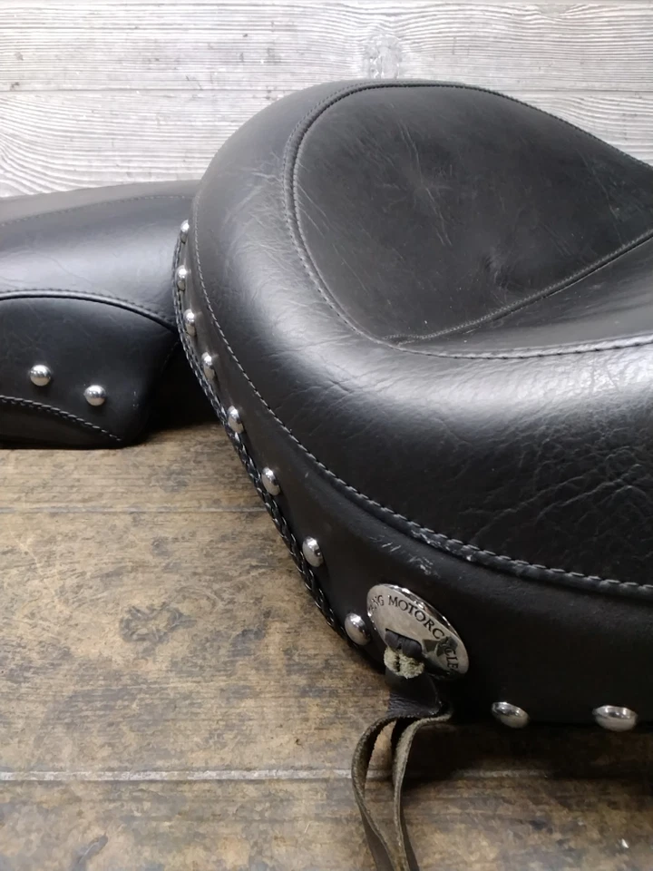 Par de asientos delanteros traseros para conductor pasajero Honda Shadow Ace 750 Deluxe Mustang 98-03 Foto 2 de 4