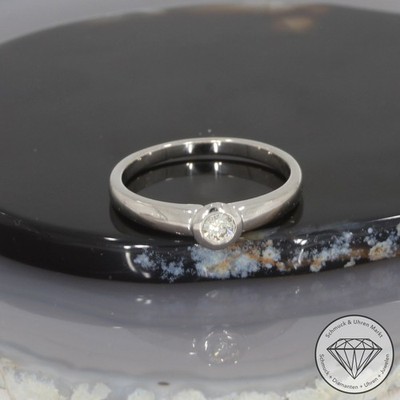 Wert 1250   Christ Solitär Brillant Ring (ca. 0,15 carat, lupenrein) 585 14 K...