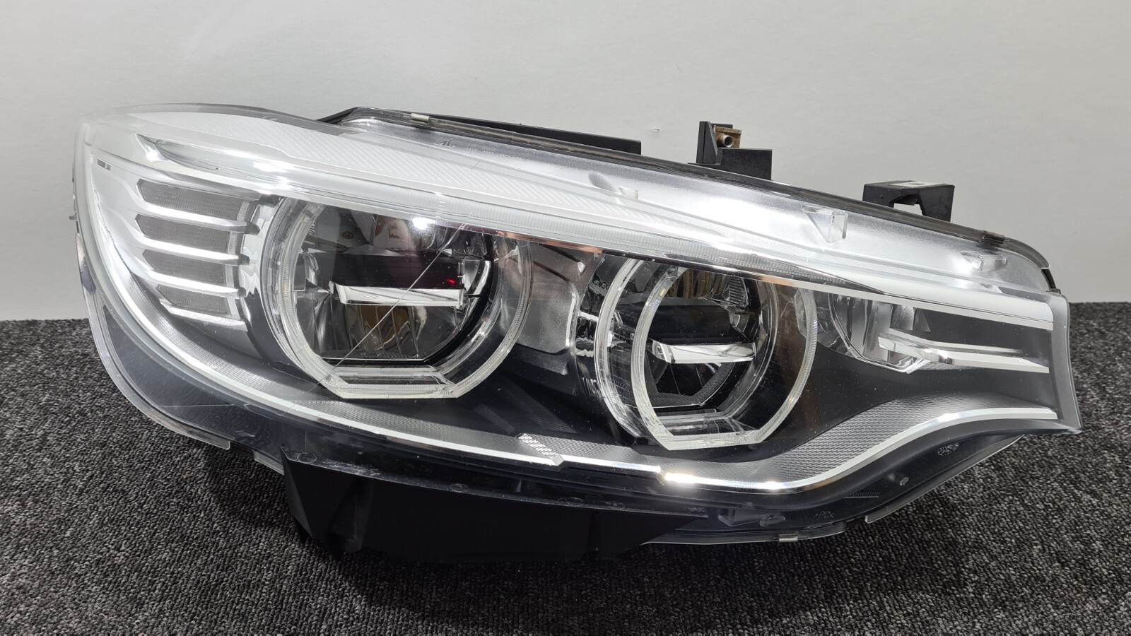 BMW M3 M4 F80 F82 F83 Adaptive LED Headlight Drivers Side O/s 