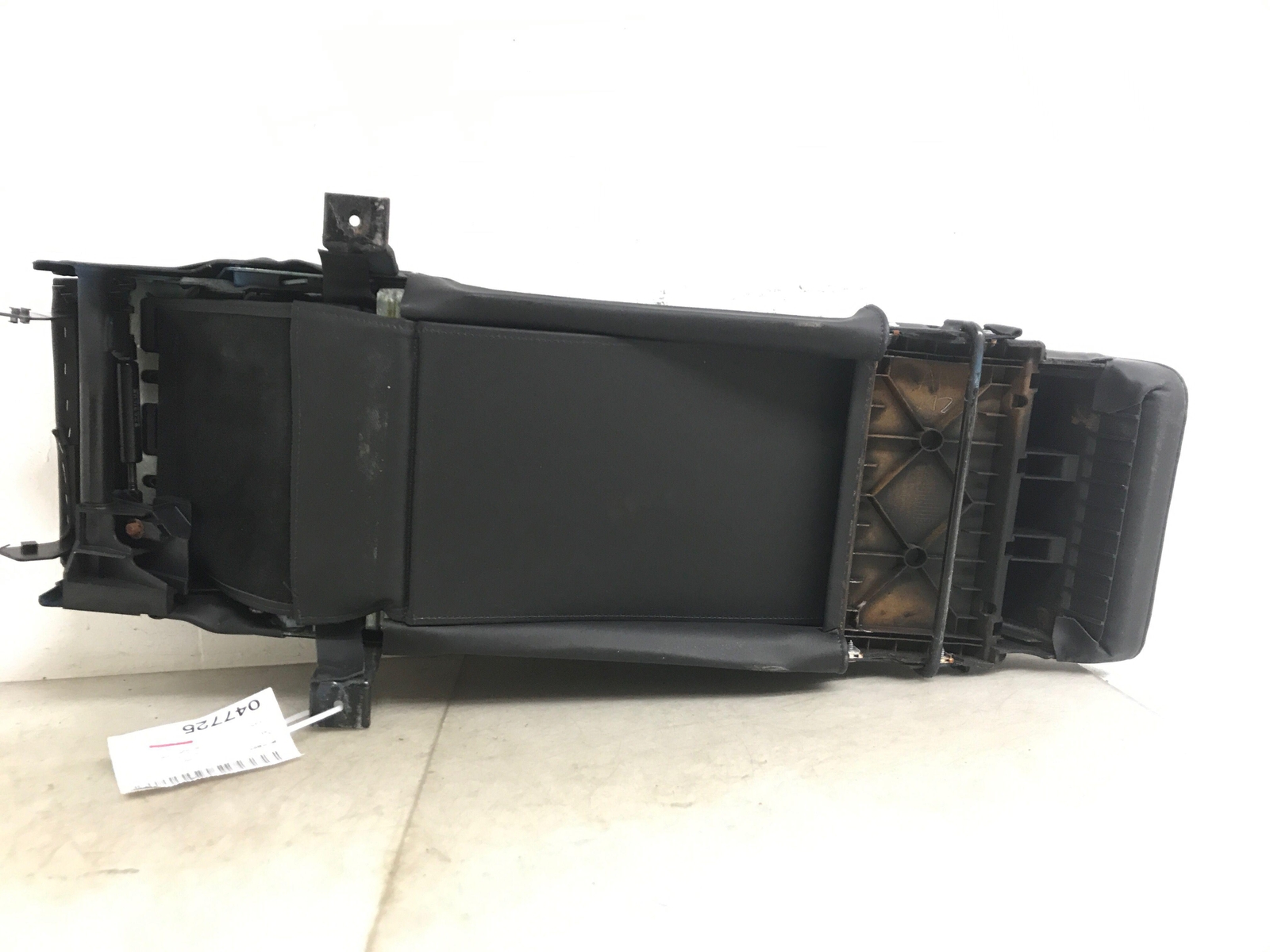 2013 - 2019 BENTLEY FLYING SPUR REAR MIDDLE UPPER SEAT CUSHION 4W0885526B