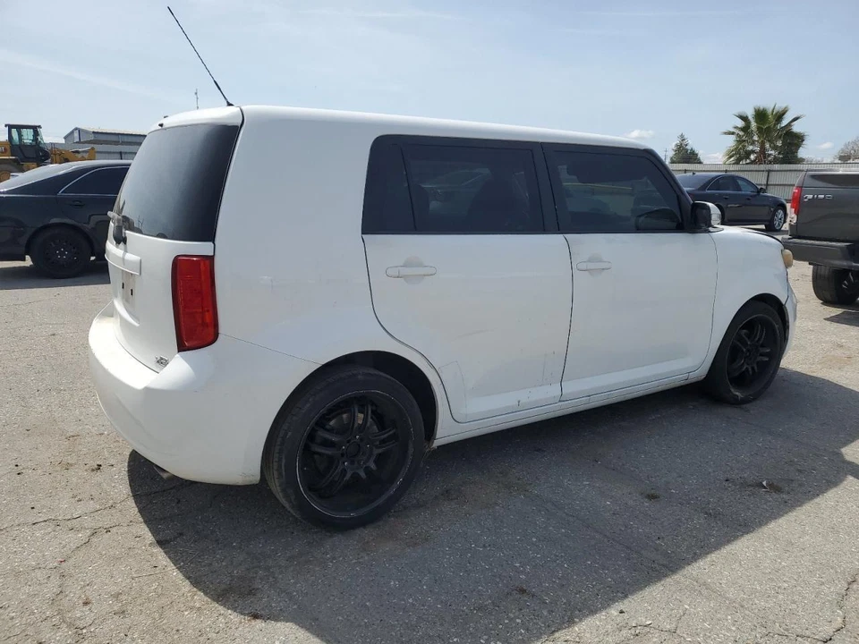 Used Fuel Tank fits: 2008 Scion XB  Grade A - Image 3 of 4