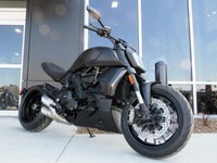 2022 Ducati Diavel 1260 Dark Stealth