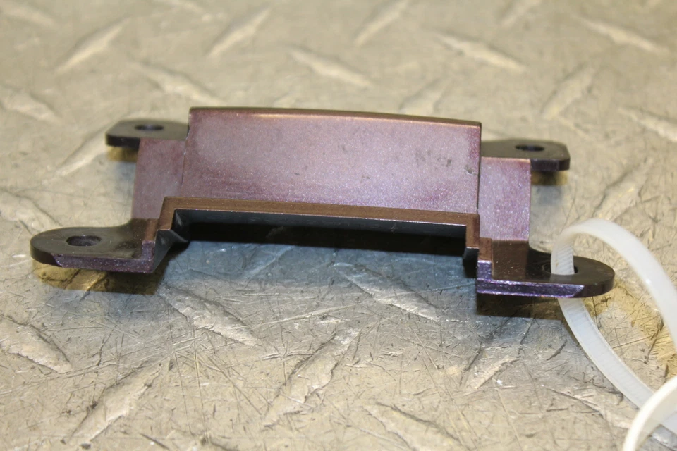 2004 SUZUKI HAYABUSA GSX1300R ЦЕНТРАЛЬНЫЙ ЗАДНИЙ ХВОСТОВОЙ ОБТЕКАТЕЛЬ  - Изображение 4 из 4