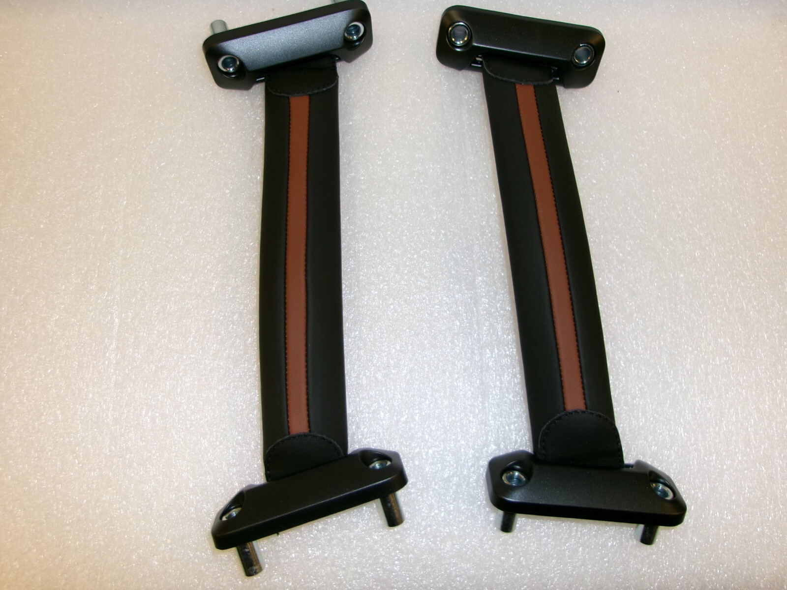 MASERATI MC20 Interior Black & Tan Leather Door Pull Handles LH&RH 673015355