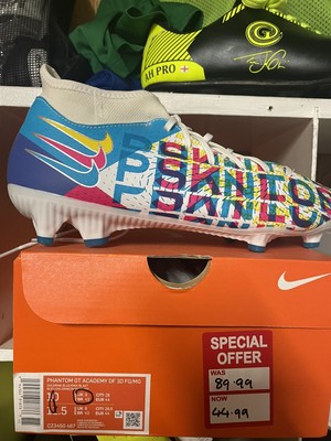 mens football boots size 9.5