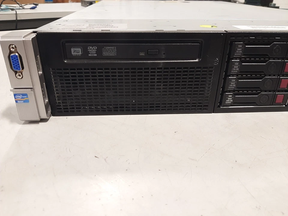 HP ProLiant DL380p Gen8 | 2x INTEL XEON E5-2630 | 4x 8GB DDR3 | 8x discos duros Foto 2 de 4