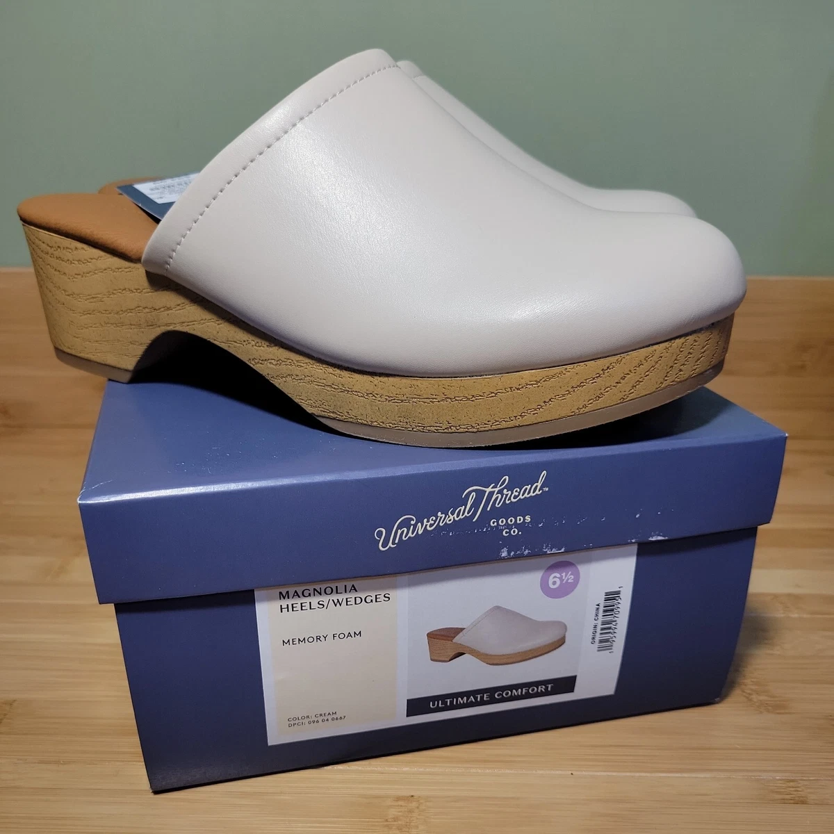 Universal store thread heels