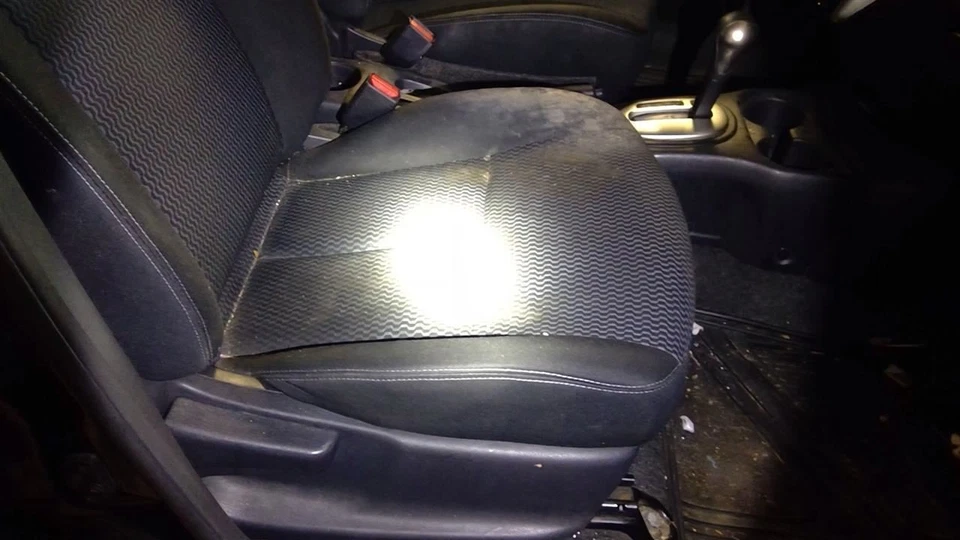 Passenger Front Seat Bucket Manual Cloth Sv Fits 16-19 VERSA 912626 Foto 2 de 4