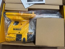 Dewalt DWH304DH Multi-Surface Dust Extractor
