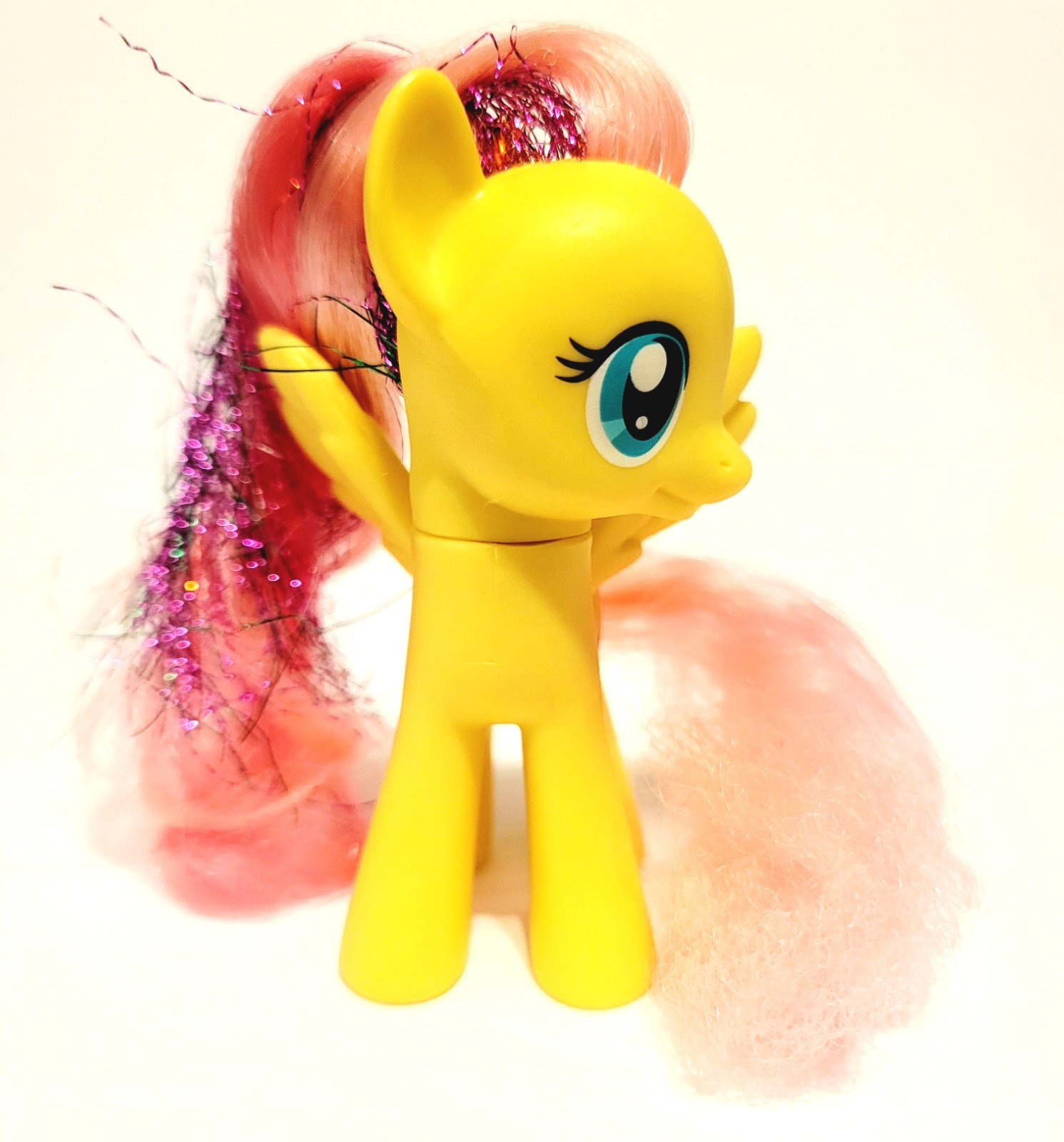 My Little Pony G4 Rarity Unicorn Fluttershy Pony Royal Gem Carriage 2010 MLP